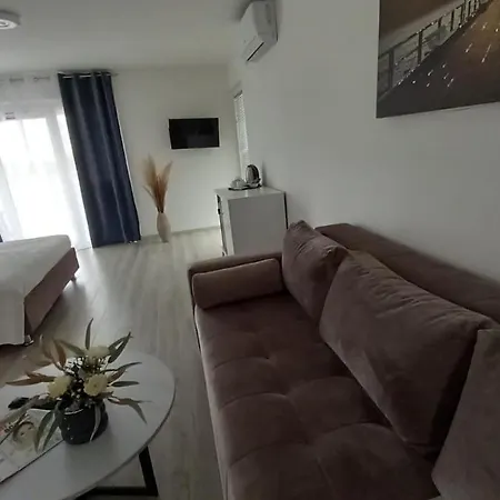 D'argento Sobe בית הארחה